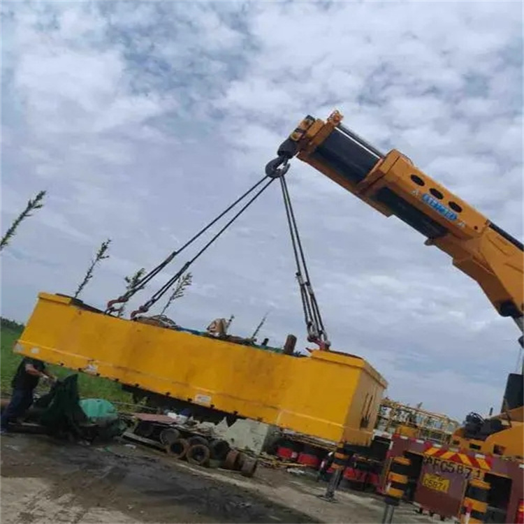 万秀吊车吊集装箱需要多少钱