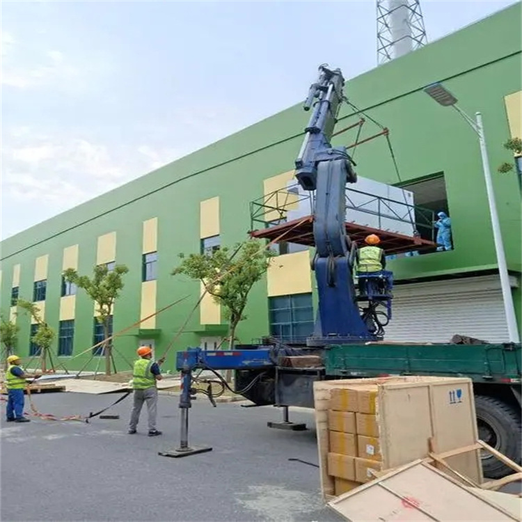 万秀大件吊装上楼